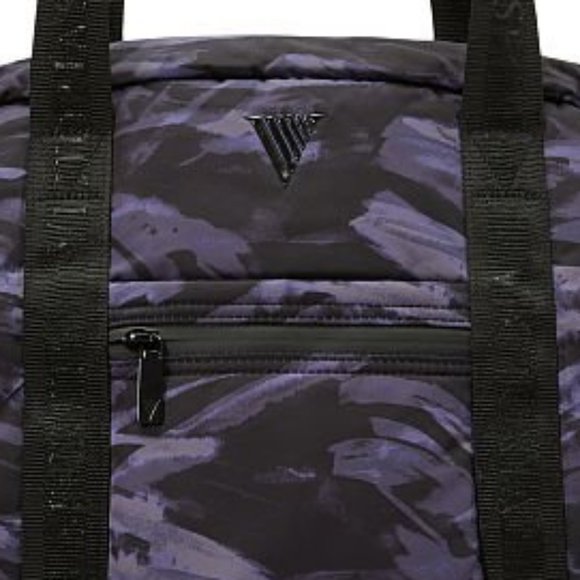 Victoria's Secret Handbags - VICTORIA'S SECRET DREAMY ZEBRA PRINT GYM TRAVEL DUFFLE BAG**NEW!